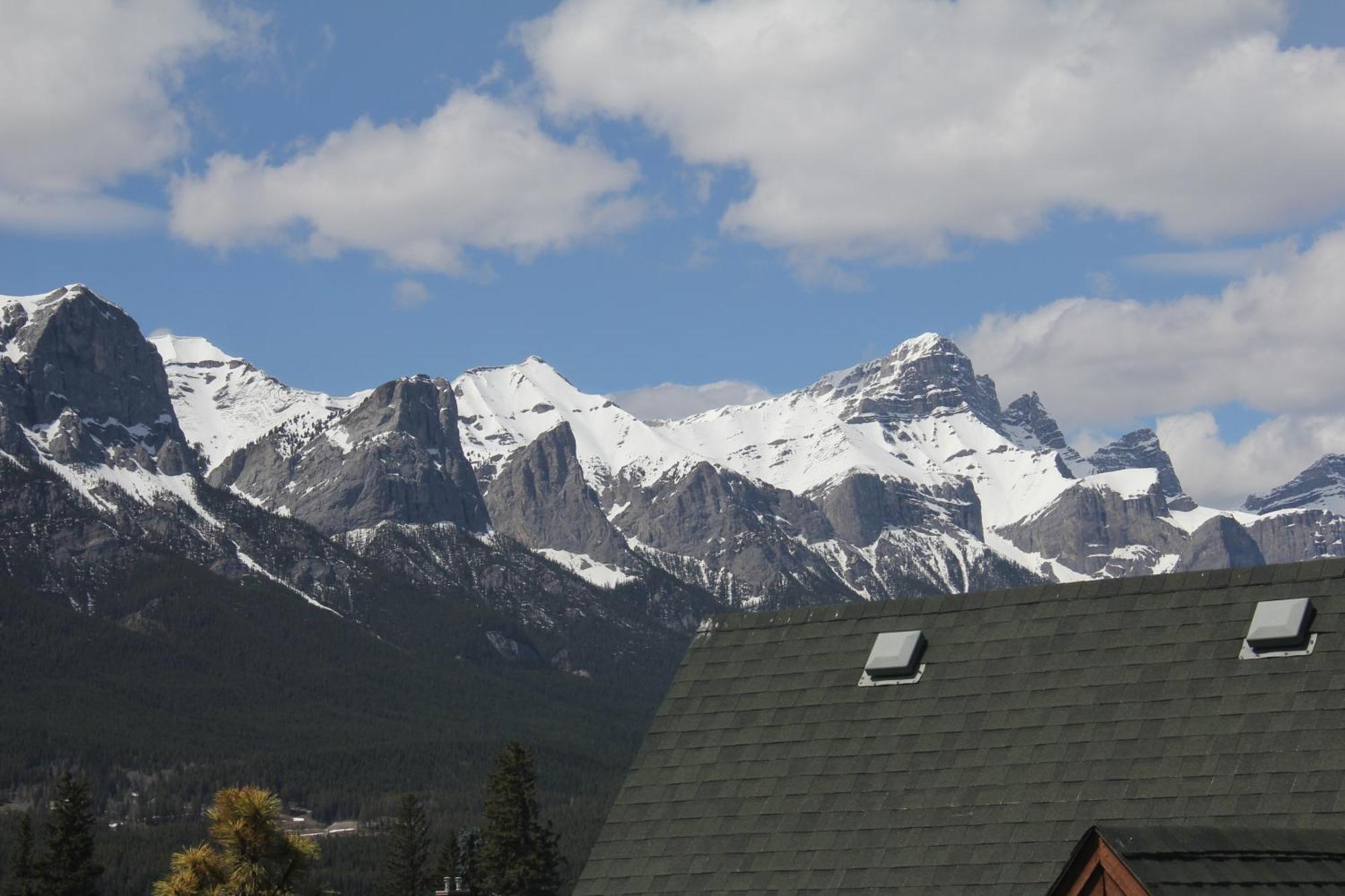 Windtower Lodge - Canmore Exteriér fotografie
